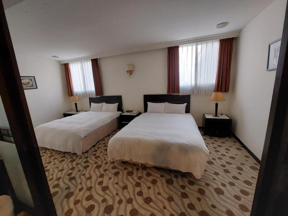 Herkang Hotel Tchaj-čung Exteriér fotografie