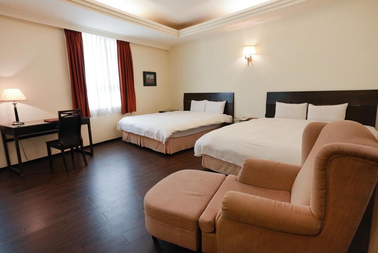 Herkang Hotel Tchaj-čung Exteriér fotografie