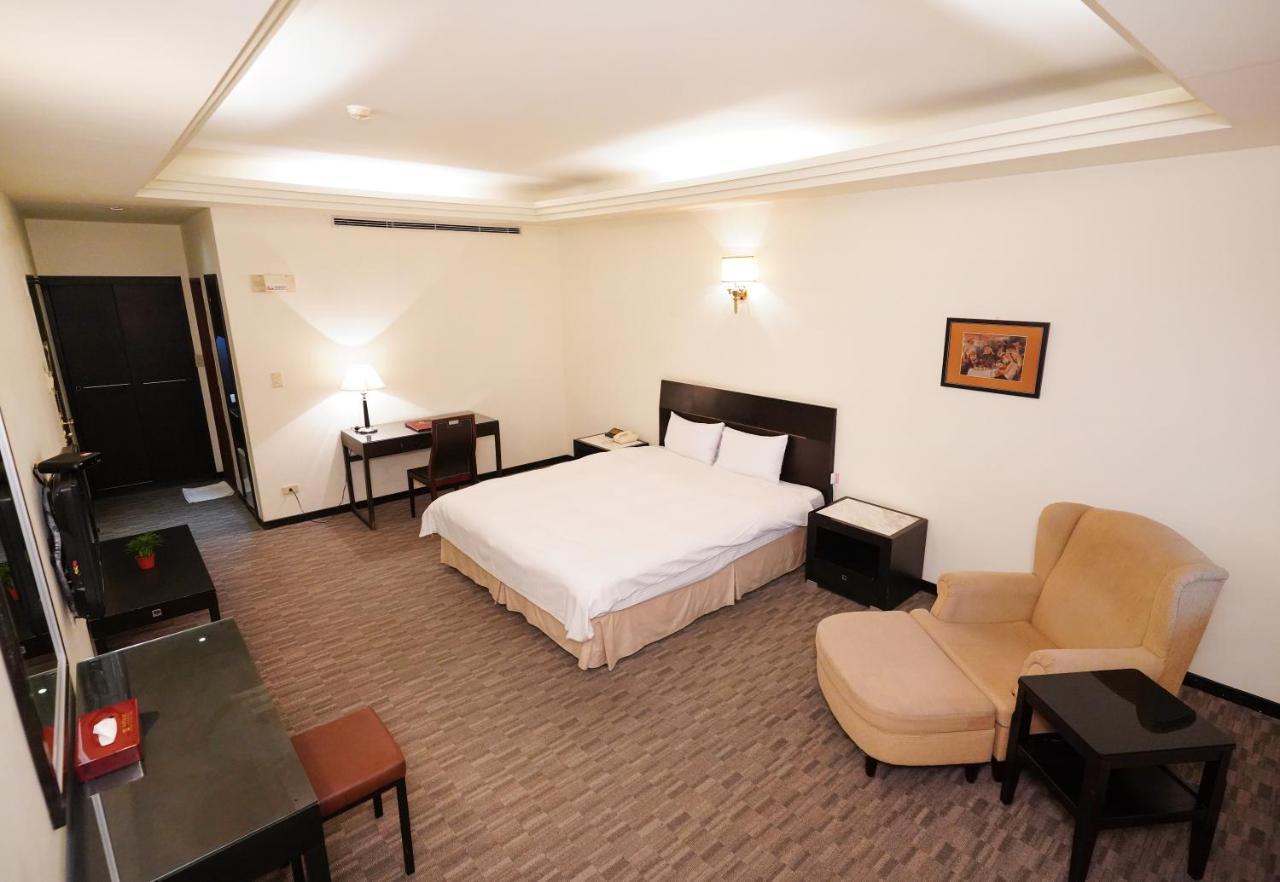 Herkang Hotel Tchaj-čung Exteriér fotografie