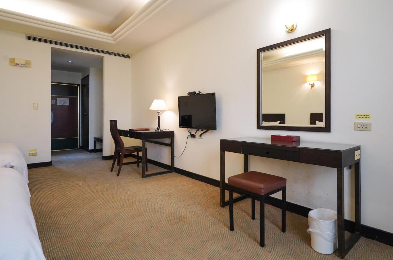 Herkang Hotel Tchaj-čung Exteriér fotografie